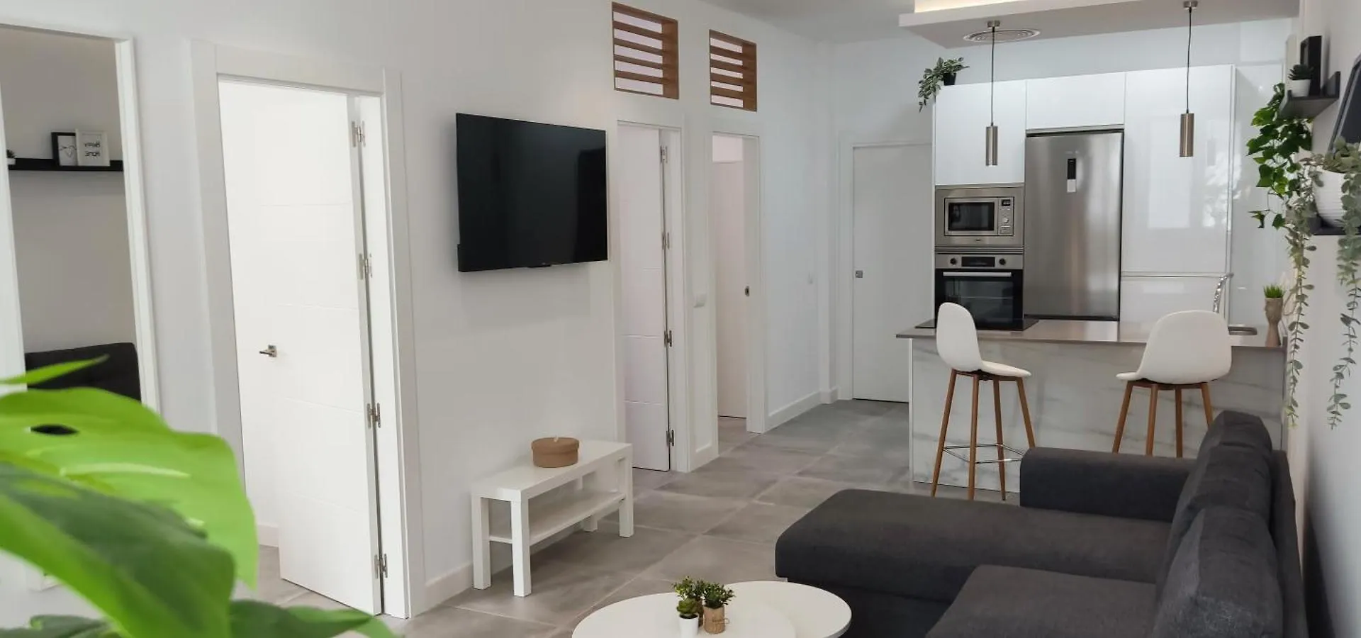 בית נופש מאלגה Family Apartment